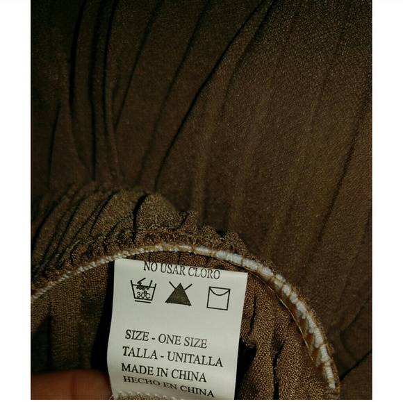 New Pleated Wide Leg Pants - Picture 4 of 5